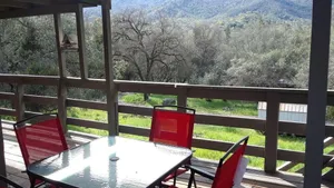 Image of 3-bedroom vacation home 8 minutes from Sequoia and Kings Canyon National Parks