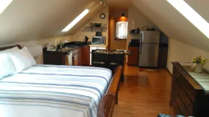 Image of 'The Old Rock Quarry Studio'  6 mi  N of OSU! Benton County Approved and Legal