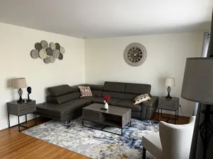 Image of Spacious Home w\/Free Parking-Close to Old-town Alexandria and DC!