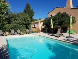 Image of Provence between Aix and Luberon