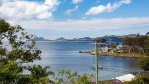 Image of Iluka Stunning Air Conditioned house with WI FI and Water Views