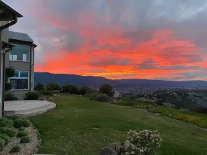 Image of Amazing Hillside Retreat 6 bedrooms, 7.5 baths