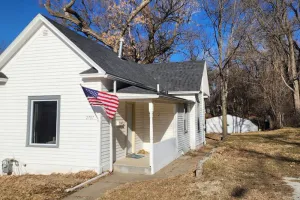 Image of Cozy American Style Cottage