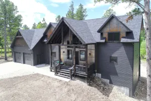 Image of Incredible 5 BR Open Concept Cabin w\/ 3 King Suites, Hot Tub - Near Deadwood
