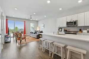 Image of Lovely Condo in the Bywater. Great Nola Location!