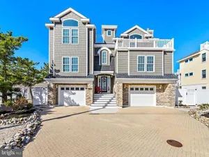 Image of Bayside Beauty\/ Perect House for Multi Family Gatherings