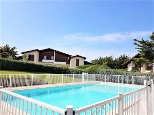 Image of Réf 263, Seignosse océan, Villa Patio classée 3 étoiles avec Wifi à 150m de la plage, en bordure de forêt avec place de parking et piscine commune