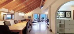 Image of HeidiHoliday-Jenins Grand Maisonette-Attika mit Office & Relax-Bereich, Aussenparkplatz & Garage, geschützte Sonnen-Panoramaterrasse, Aufgewertet 2024