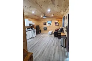 Image of Tiny Diamond Inn OZ