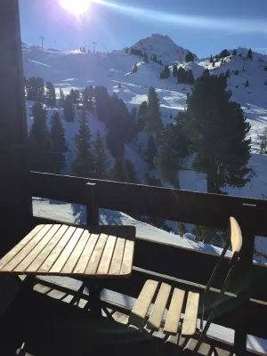 Image of Belle Plagne - Fantastic Studio apartment - sleeps 3. Doorstep skiing guaranteed