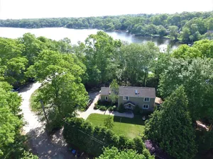 Image of Lakefront- Rhode Island; Indian Lake, Wakefield : 223 Indian Trail S.