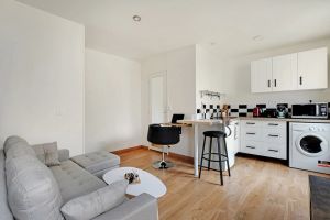 Image of Magnificent new studio (just outside Paris)