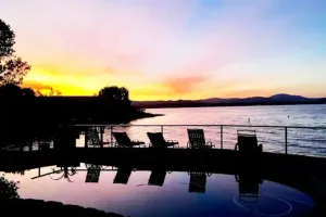 Image of Pool\/Spa Lakefront, Lakeport, Clearlake, King Ste W\/dock for fishing or boating.