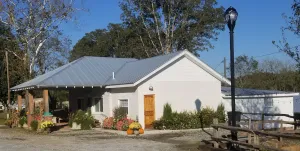 Image of Charming, Renovated Historic Country Store; close to Athens and the Broad River