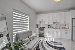 Image of Sleek Hialeah Guest Suite on Golf Course!