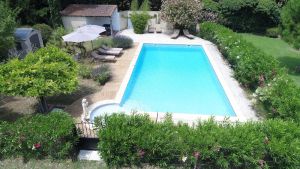 Image of L'Isle-sur-la-Sorgue, quiet, charming bed and breakfast with all comforts