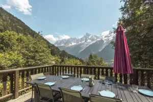 Image of Datcha of Sky -Jardin - Calme - 180 vues - 9 chambres & Studio Appt