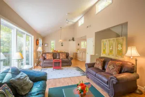 Image of Resort Mountain Home with  Private Hot tub Walk to Pools, Pond WIFI