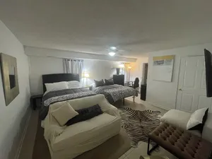 Image of Entire Private Apartment, 2 Queens, Kitchen, Laundry Room, Large Dining Table