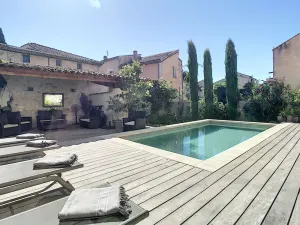 Image of Le 115, air-conditioned town house with interior courtyard and swimming pool