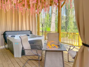 Image of 4Seasons Retreat | Themed Bedrooms, Hot Tub, Fire Pit & Game Room