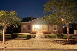 Image of Yuma's Downtown Cottage with fast Wi-Fi, Yuma's Downtown Cottage