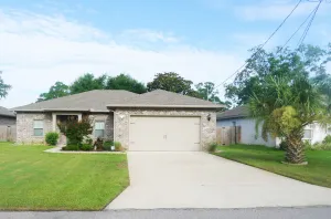 Image of Modern Home, 4bed-3bath, 4min drive to the Beaches !