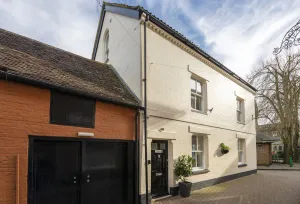 Image of Berwick - Beautiful house located in the market town of Wimborne