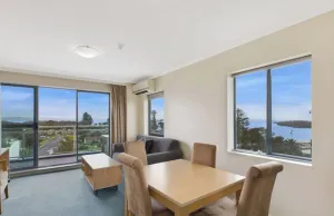 Image of The Entrance Waterfront Apartment 525