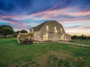 Image of Scenic Barndominium, Hot tub & Separate Suite