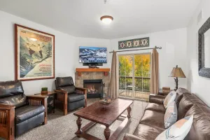 Image of Moose Mgmt at Bear Hollow 1304 King bed-Top Floor-Office Space-Gym-Dogs Welcome