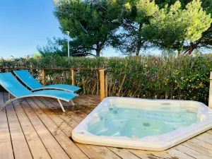 Image of Quiet Villa with SPA, Pool, Gardens, WiFi, AirCo, beach at 600m