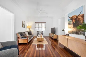 Image of Cute & Charming! 3Bed\/1Bath\/1Car\/House ~ Greenslopes