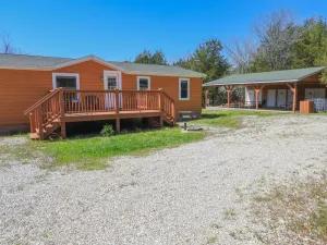 Image of Meramec Hideaway Riverside private vacation home