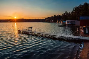 Image of Cottage House on Little Hills Lake; Beach, Pier, Kayaks, Paddleboards & more