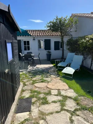 Image of Small house with garden close to the sea, on the Ile de Ré