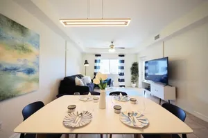 Image of ★Cozy Beach Escape★ 0.9 miles from Clams Pass Beach !