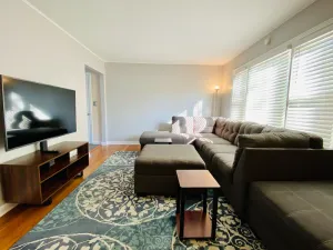 Image of Cozy Ranch Close to everything