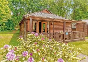 Image of Superb lodge with one master double with en suite shower, one double and one twin.