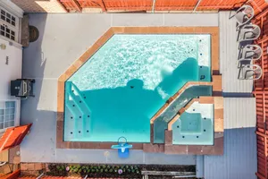 Image of Luxury 5 Bedroom, 3.5 Bathroom Heated Pool Hot Tub