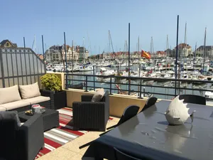 Image of Duplex Loft with Terrace, Superb view of Port Guillaume, 7 minutes from the beach