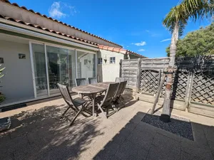 Image of Belle villa climatisée T3 avec mezzanine, jardin arboré, garage et à 900m de la plage, 6/7 personnes - FR-1-797-36
