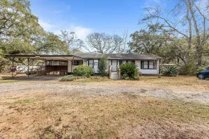 Image of Spacious Farmhouse Ranch Near Mobile
