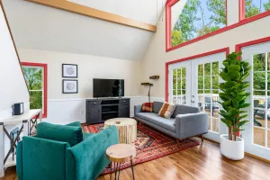 Image of Hot Tub, Fire Pit, Deck, Grill, WiFi, Dog-Friendly