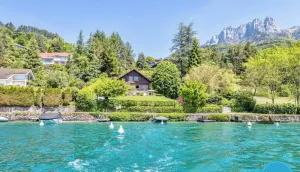 Image of Le Fartot: Rustic House with Private Dock.