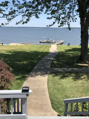 Image of Gorgeous large home on waterfront property!!!  Boating, fishing, golf, leisure!