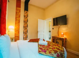 Image of Domaine Bohème I Charming 3 bedrooms with private GARDEN & JACUZZI
