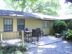 Image of OakHaven Annex--Large, secluded apartment one block from beach and Walmart.