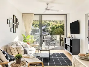 Image of Stunning Mount View Modern Apartment MtGravatt CBD