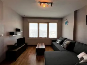 Image of Cozy 1BR Apartment Near Spanish Border – Ideal for Family Getaways